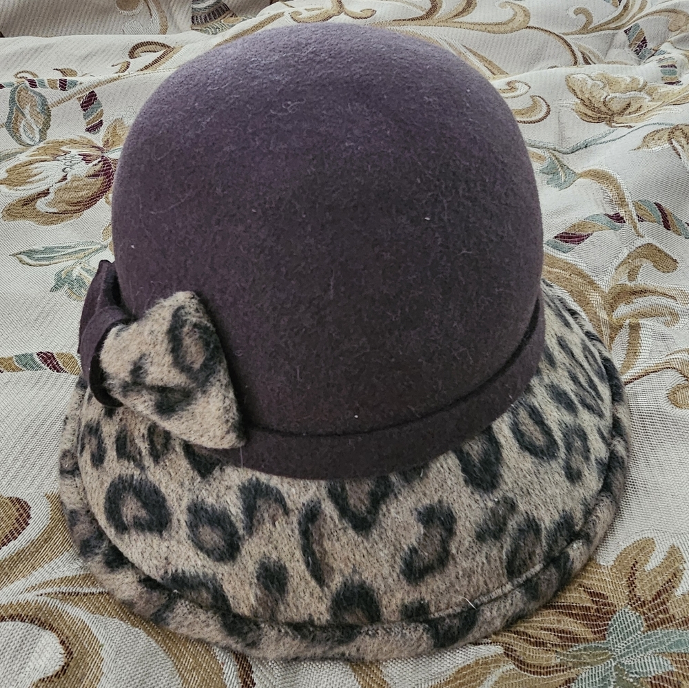 Elegant Brown and Leopard Print Hat